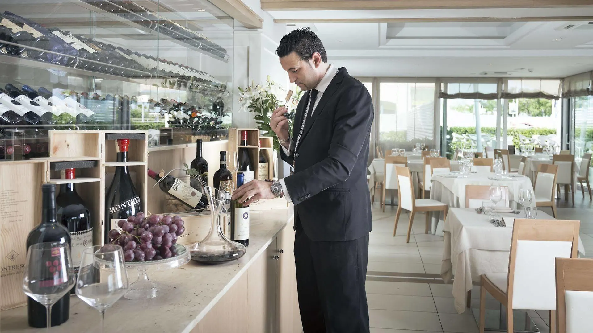Hotel Ambasciatori Riccione 4*,