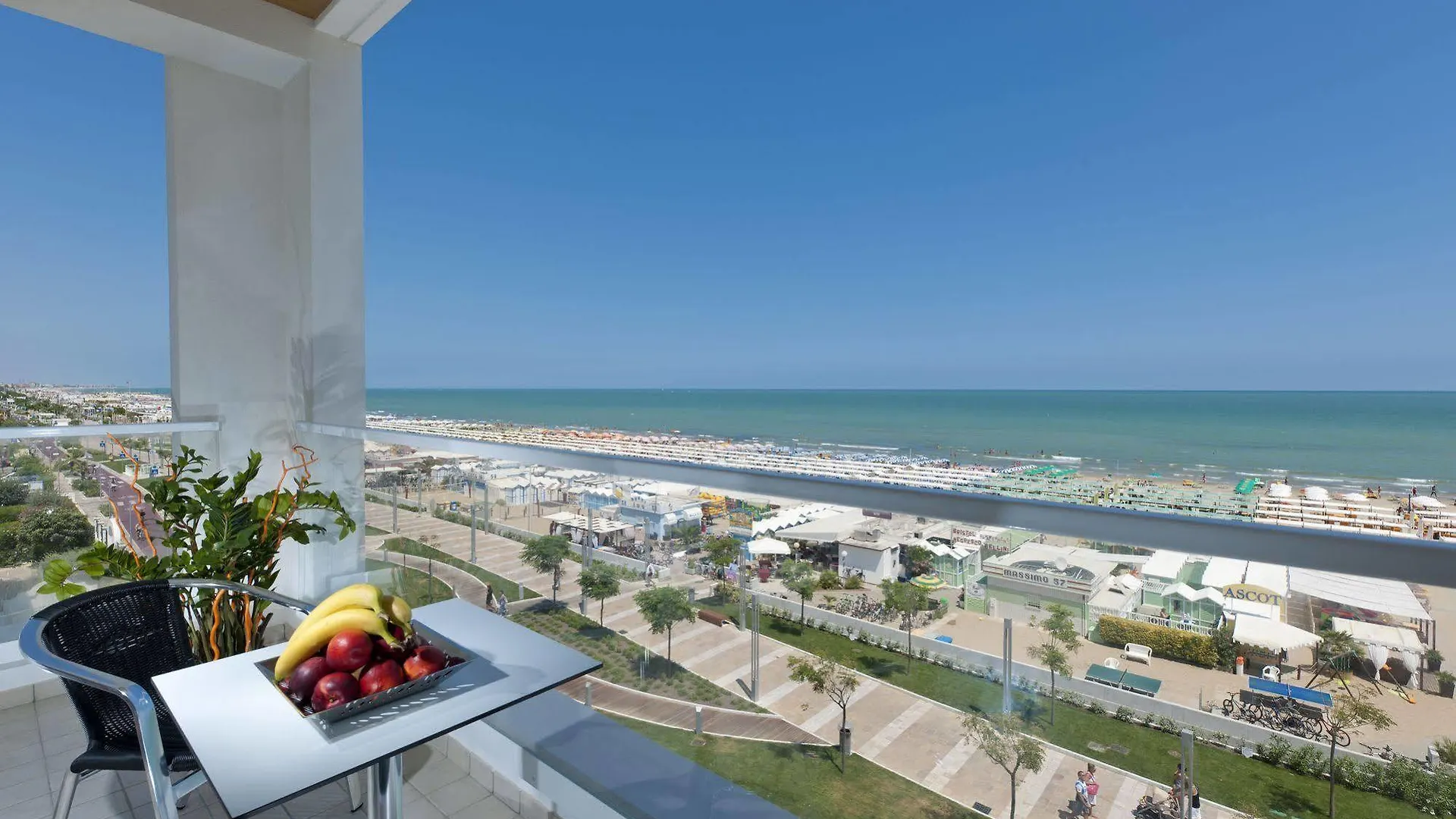 Hotel Ambasciatori Riccione 4*,